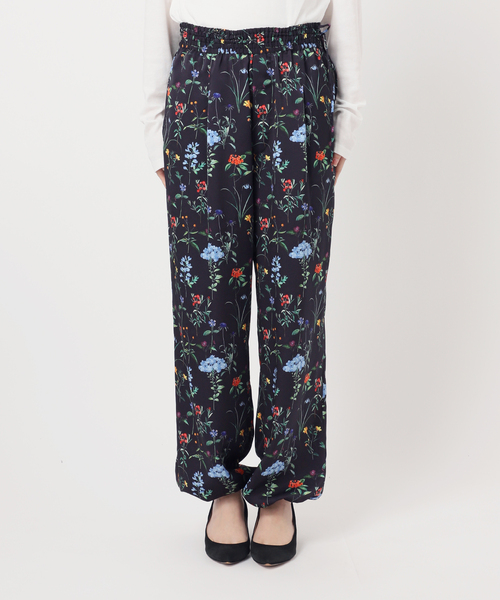 Spick & Span（スピックアンドスパン）の「TICCA / ティッカ 別注フラワープリントパンツ*（その他パンツ・レディース・ネイビー・FREE）」の20枚目の写真
