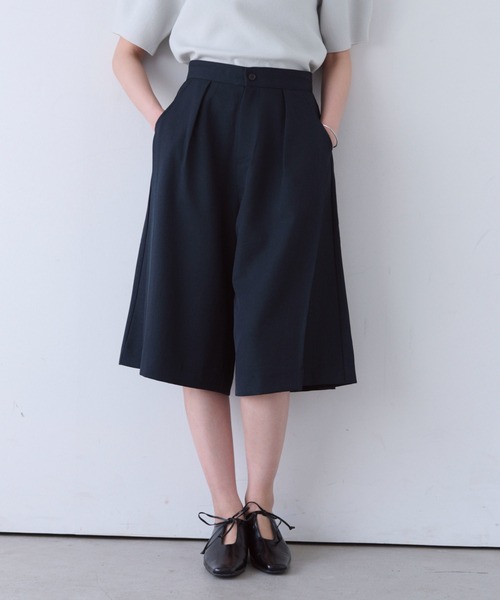 SOYEN(ソイエン)の「リネンライクバミューダタックハーフパンツ/セットアップ可(その他パンツ・レディース・ネイビー/ブラウン・F)」の21枚目の写真