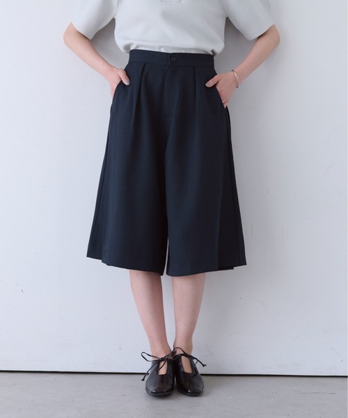 SOYEN(ソイエン)の「リネンライクバミューダタックハーフパンツ/セットアップ可(その他パンツ・レディース・ネイビー/ブラウン・F)」の22枚目の写真