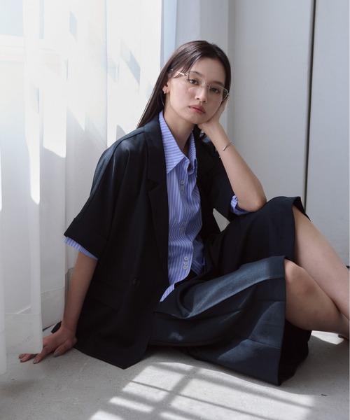 SOYEN(ソイエン)の「リネンライクバミューダタックハーフパンツ/セットアップ可(その他パンツ・レディース・ネイビー/ブラウン・F)」の14枚目の写真