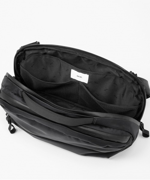 ace.（エース）の「ショルダーバッグ ラグマスター2 6L 8インチタブレット 17764（ショルダーバッグ・メンズ・カーキ/ブラック・FREE）」の5枚目の写真