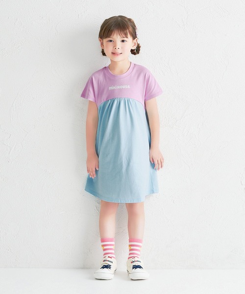 MIKI HOUSE(ミキハウス)の「【WEB限定】バイカラーバックロゴ半袖ワンピース(ワンピース・キッズ・レッド系その他/グリーン/パープル・100cm/90cm/80cm/110cm/130cm/120cm)」の2枚目の写真
