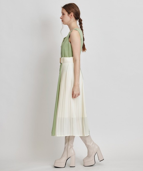 REDYAZEL（レディアゼル）の「トレンチディティールショートシャツジャケット×バイカラープリーツフレアロングワンピースセットアップ（セットアップ・レディース・グリーン/ブルー/ブラウン系その他・FREE）」の15枚目の写真