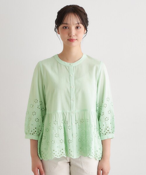LAURA ASHLEY(ローラアシュレイ)の「【羽織に使える/コットン100%】キャンブリックカットワークブラウス(シャツ/ブラウス・レディース・ネイビー/オフホワイト/グリーン系・40/38)」の16枚目の写真