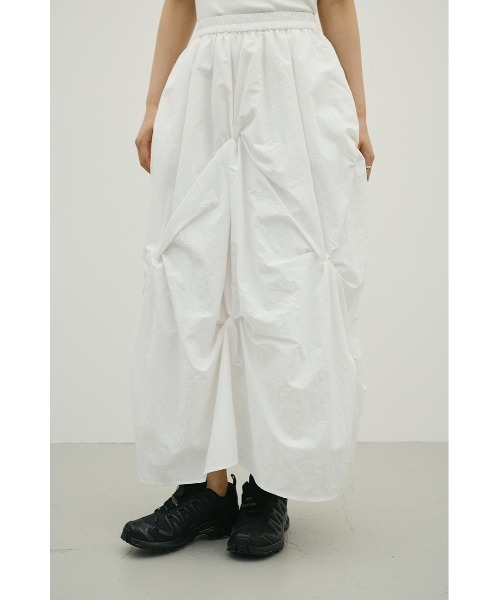 STYLEMIXER(スタイルミキサー)の「ツイストタッキングスカート(スカート・レディース・ブラック/ホワイト・SMALL/MEDIUM)」の6枚目の写真