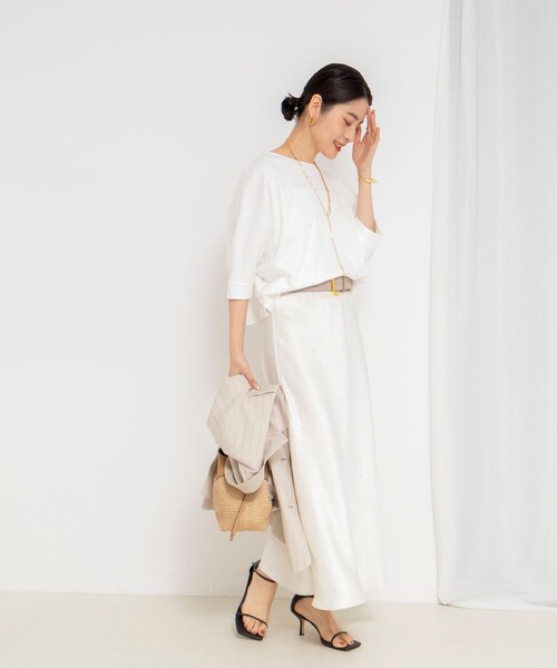 NOLLEY’S(ノーリーズ)の「ウォッシャブルドルマンTシャツ(Tシャツ/カットソー・レディース・サックスブルー/ブラック/オフホワイト/ホワイト系その他4/イエロー・38)」の10枚目の写真