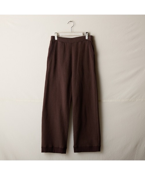 suzuki takayuki(スズキタカユキ)の「sweat pants/wide-straight(スウェットパンツ・レディース・ブラック/グレー/アイボリー/ブラウン・01/02/00)」の4枚目の写真