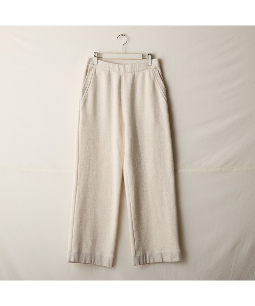 suzuki takayuki(スズキタカユキ)の「sweat pants/wide-straight(スウェットパンツ・レディース・ブラック/グレー/アイボリー/ブラウン・01/02/00)」の2枚目の写真
