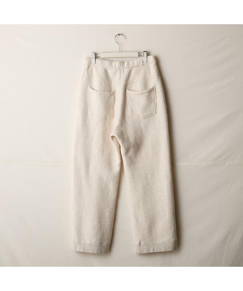 suzuki takayuki(スズキタカユキ)の「sweat pants/wide-straight(スウェットパンツ・レディース・ブラック/グレー/アイボリー/ブラウン・01/02/00)」の5枚目の写真
