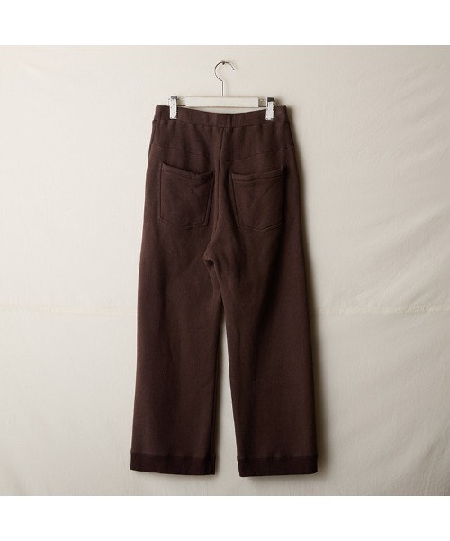 suzuki takayuki(スズキタカユキ)の「sweat pants/wide-straight(スウェットパンツ・レディース・ブラック/グレー/アイボリー/ブラウン・01/02/00)」の7枚目の写真