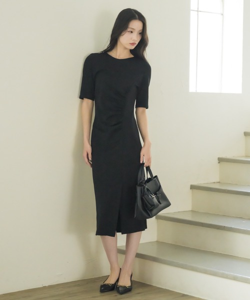 NEUNA(ヌナ)の「【韓国select item】ドレープウエストミディワンピース(ワンピース・レディース・ベージュ/ブラック・FREE)」の13枚目の写真