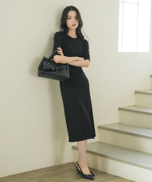 NEUNA(ヌナ)の「【韓国select item】ドレープウエストミディワンピース(ワンピース・レディース・ベージュ/ブラック・FREE)」の15枚目の写真