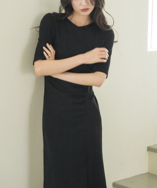 NEUNA(ヌナ)の「【韓国select item】ドレープウエストミディワンピース(ワンピース・レディース・ベージュ/ブラック・FREE)」の17枚目の写真