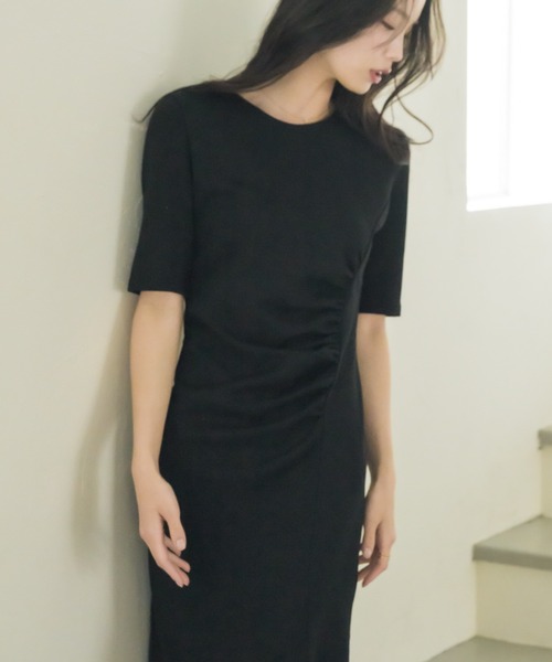 NEUNA(ヌナ)の「【韓国select item】ドレープウエストミディワンピース(ワンピース・レディース・ベージュ/ブラック・FREE)」の18枚目の写真