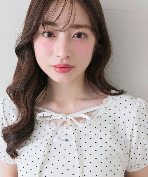 OLIVE des OLIVE(オリーブデオリーブ)の「【着回し力◎】ドロストレースチュニック(Tシャツ/カットソー・レディース・ピンク/ブラック/チャコールグレー/オフホワイト・FREE)」の10枚目の写真