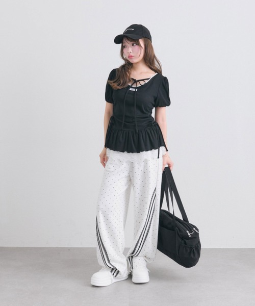 OLIVE des OLIVE(オリーブデオリーブ)の「【着回し力◎】ドロストレースチュニック(Tシャツ/カットソー・レディース・ピンク/ブラック/チャコールグレー/オフホワイト・FREE)」の9枚目の写真