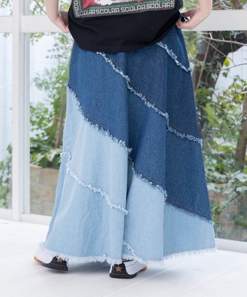 ScoLar（スカラー）の「ScoLar(スカラー) 蝶刺繍or配色 スパイラル切替フリンジデニムスカート（デニムスカート・レディース・ネイビー・MEDIUM）」の17枚目の写真