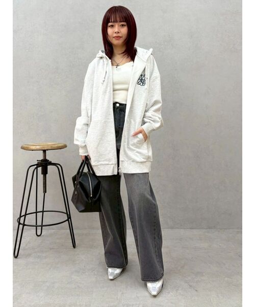 EVRIS（エヴリス）の「BACKスラッシュレースハイウエストワイドデニムパンツ　春服（デニムパンツ・レディース・インディゴブルー/ライトブルー/ブラック・SMALL/MEDIUM）」の10枚目の写真