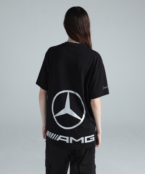 Y-3(ワイスリー)の「Y-3 MERCEDES - AMG PETRONAS FORMULA 1 TEAM CHAOS LOGO SHORT SLEEVE TEE(Tシャツ/カットソー・メンズ・ブラック・X-SMALL/SMALL/MEDIUM/LARGE/X-LARGE/XX-LARGE/XX-SMALL)」の3枚目の写真