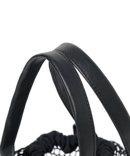 LAKOLE（ラコレ）の「メッシュコンビ巾着ショルダーバッグ / 633917（ショルダーバッグ・レディース・ブラック/ブラウン/ベージュ・FREE）」の11枚目の写真