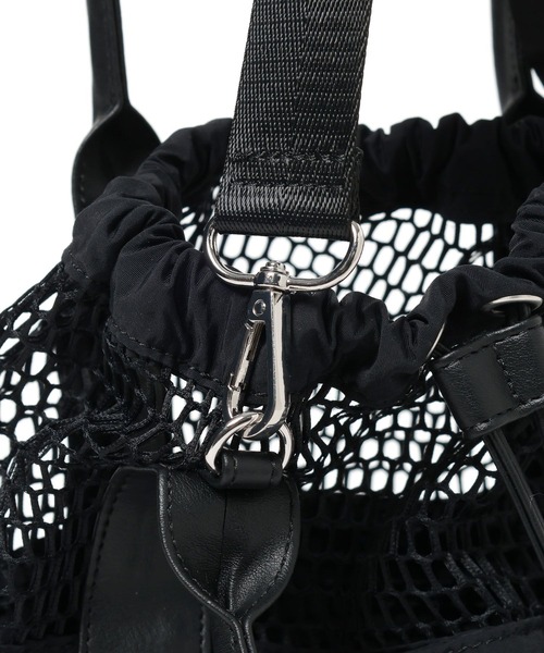 LAKOLE（ラコレ）の「メッシュコンビ巾着ショルダーバッグ / 633917（ショルダーバッグ・レディース・ブラック/ブラウン/ベージュ・FREE）」の15枚目の写真