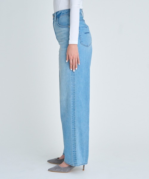 YANUK（ヤヌーク）の「Really Light ストレート"LILITH"（デニムパンツ・レディース・サックスブルー・27inch/26inch/24inch/23inch/22inch/21inch/25inch）」の6枚目の写真