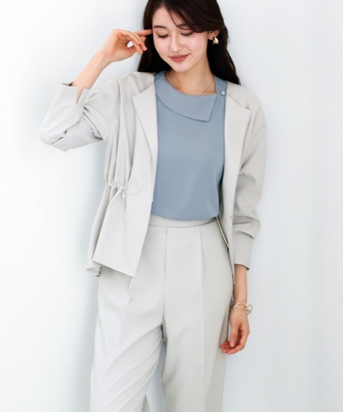 White Collection（ホワイトコレクション）の「【サステナブル素材】オックスシャンブレー・ソフトテーパードパンツ（その他パンツ・レディース・ライトグレー/ブラック・S/M/L）」の6枚目の写真