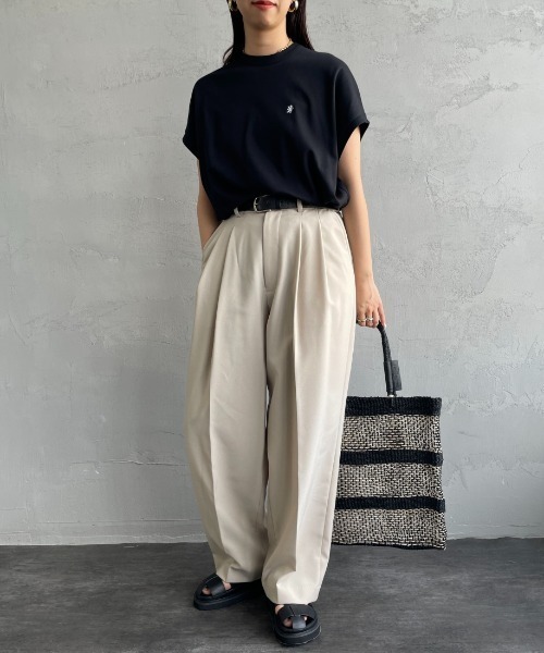 GYMPHLEX（ジムフレックス）の「[GYMPHLEX/ジムフレックス] ワンポイントロゴ刺繍 ノースリーブカットソー（Tシャツ/カットソー・レディース・ホワイト/ライトグリーン/ブラック・14）」の17枚目の写真