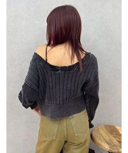 EVRIS（エヴリス）の「前後2WAYピグメントニットショートカーディガン　春服（カーディガン/ボレロ・レディース・ホワイト/ブルー/ブラック・FREE）」の18枚目の写真