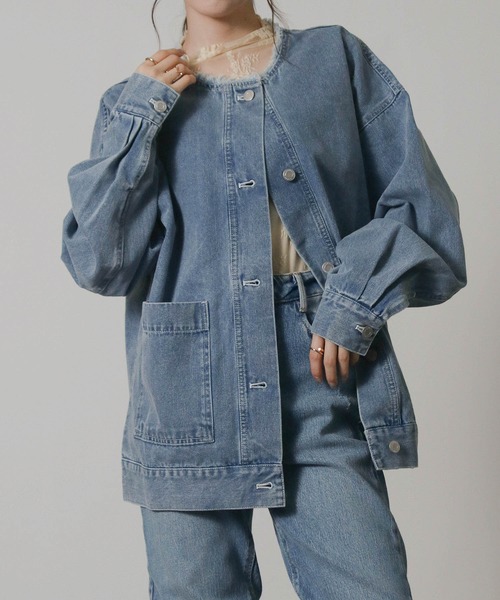 NYLAUS(ナイラス)の「【SG】ノーカラーオーバーサイズデニムジャケット Gジャン ボリューム袖 カットオフ(デニムジャケット・レディース・ライトブルー/ブラック/ブルー・L)」の1枚目の写真