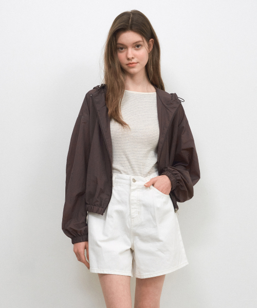 WEDNESDAYOASISFORWOMEN(ウェンズデー オアシス フォー ウーマン)の「シアーフードパーカーウィンドブレーカー_DARK PURPLE(W25-OT02)(ナイロンジャケット・レディース・ダークパープル・OS)」の4枚目の写真
