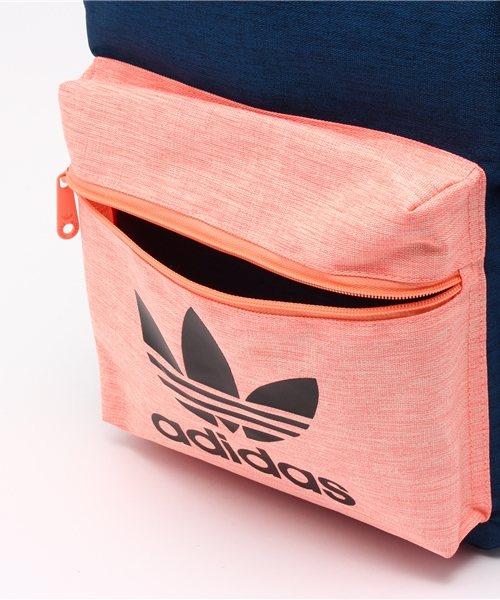 adidas Originals（アディダスオリジナルス）の「オリジナルス　リュック　バックパック　[CLASSIC BACKPACK AC]（バックパック/リュック・メンズ・ブルー/ピンク/レッド/パープル・FREE）」の8枚目の写真