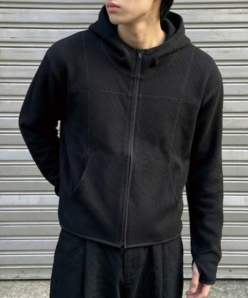 UNDEROFF(アンダーオフ)の「ワッフルクロップフィンガーホールジップアップフードグレー(パーカー・メンズ・グレー・X-LARGE/LARGE)」の2枚目の写真