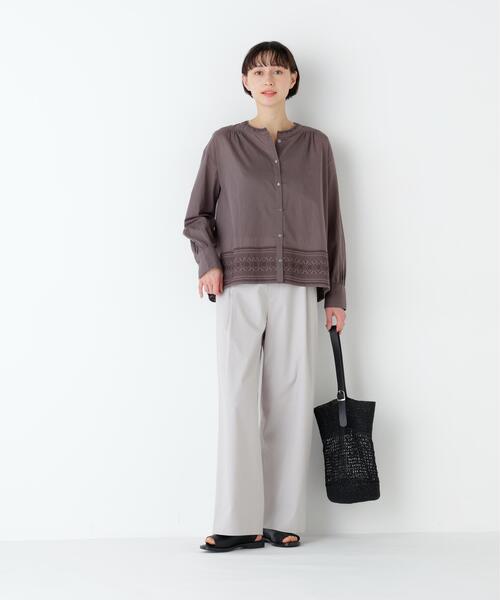 human woman（ヒューマンウーマン）の「◆【ウォッシャブル】インド刺繍ノーカラーブラウス（シャツ/ブラウス・レディース・ブラウン系その他/ホワイト・MEDIUM）」の10枚目の写真