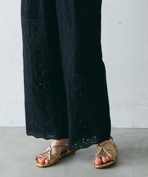 Trish(トリッシュ)の「メッシュストラップサンダル(サンダル・レディース・ゴールド/ブラック・LARGE/MEDIUM)」の19枚目の写真