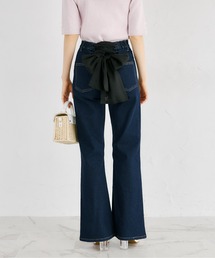 tocco closet（トッコ　クローゼット）の「バックシアーリボン付きセミフレアストレッチデニムパンツ（デニムパンツ）」