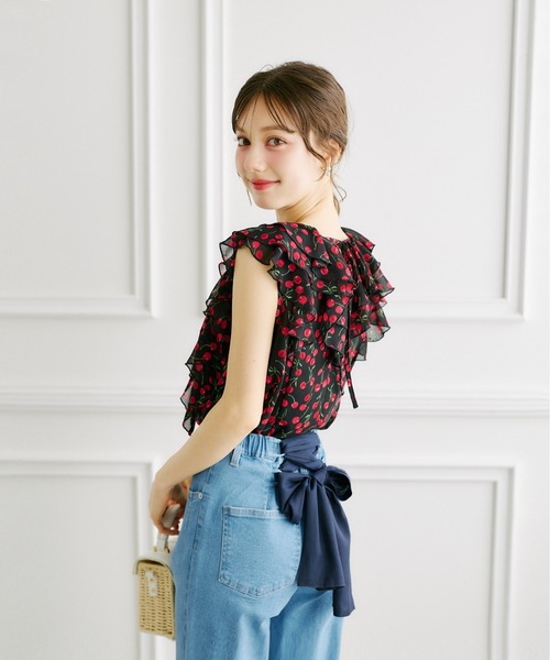 tocco closet（トッコ　クローゼット）の「バックシアーリボン付きセミフレアストレッチデニムパンツ（デニムパンツ・レディース・インディゴブルー/ライトブルー・M）」の11枚目の写真