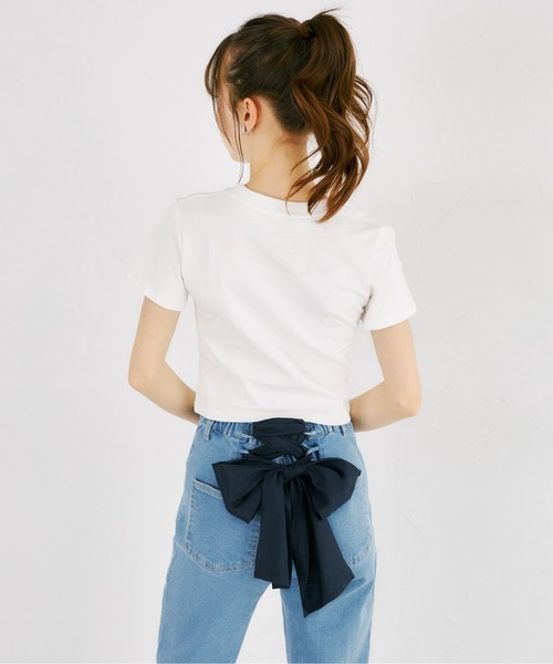 tocco closet（トッコ　クローゼット）の「バックシアーリボン付きセミフレアストレッチデニムパンツ（デニムパンツ・レディース・インディゴブルー/ライトブルー・M）」の7枚目の写真