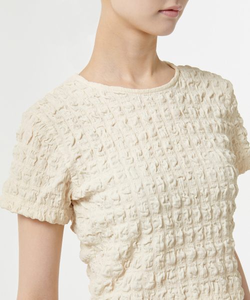 MUSINSA STANDARD WOMAN（ムシンサスタンダードウーマン）の「ウィメンズスモークドクロップTシャツ[クリーム]（Tシャツ/カットソー・レディース・その他・SMALL/MEDIUM/LARGE/X-SMALL）」の4枚目の写真