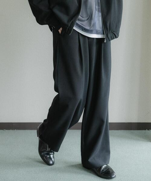 SENSE OF PLACE by URBAN RESEARCH（センスオブプレイスバイアーバンリサーチ）の「『UR TECH DRYLUXE』リネンライクワイドパンツ（その他パンツ・メンズ・ネイビー/パープル/ブラック・LARGE/MEDIUM）」の2枚目の写真