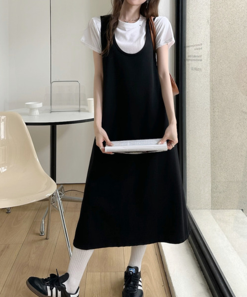Ada.（エイダ）の「白トップス × Uネック ジャンパースカート セット（ワンピース・レディース・グレー/ブラック・FREE）」の9枚目の写真
