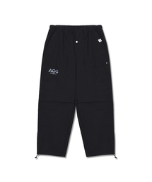 AOG PROJECT（エイオージープロジェクト）の「シグネチャーカーゴパンツ(ブラック)（その他パンツ）」