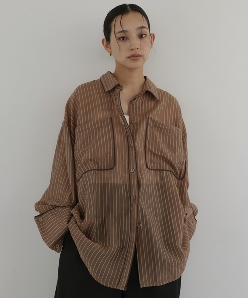 hellam(へラム)の「配色パイピング オーバーサイズシアーシャツ(Tシャツ/カットソー・レディース・ホワイト/ブルー/イエロー/ブラウン・FREE)」の6枚目の写真