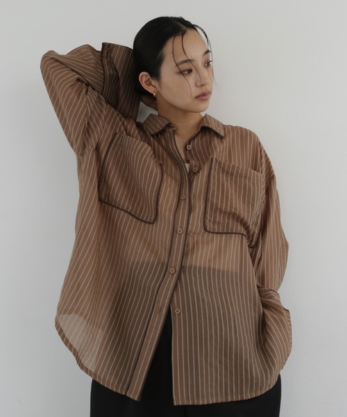 hellam(へラム)の「配色パイピング オーバーサイズシアーシャツ(Tシャツ/カットソー・レディース・ホワイト/ブルー/イエロー/ブラウン・FREE)」の5枚目の写真