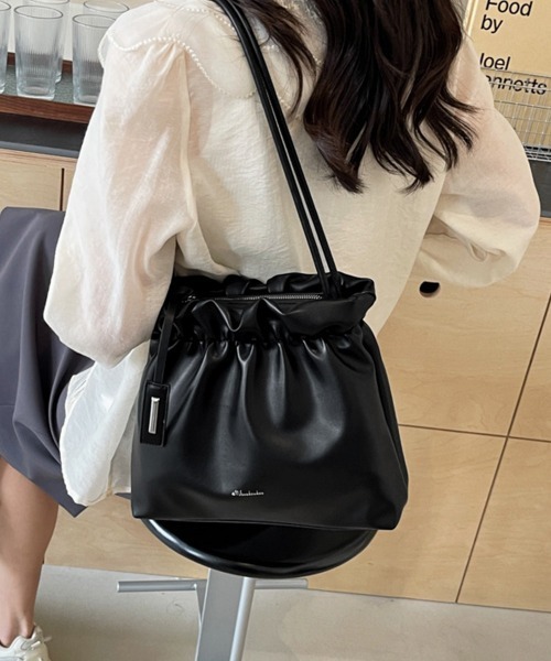 Miniministore(ミニミニストア)の「ギャザートートバッグ フリル肩掛けバッグ(トートバッグ・レディース・ピンク/キャメル/アイボリー/ブラック・FREE)」の8枚目の写真