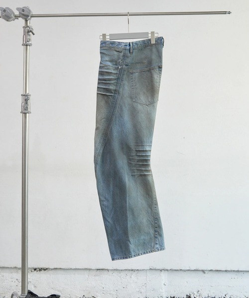 NVRFRGT（ネヴァーフォーゲット）の「3D TWISTED WIDE LEG JEANS（デニムパンツ・メンズ・インディゴブルー・1/2/3）」の3枚目の写真