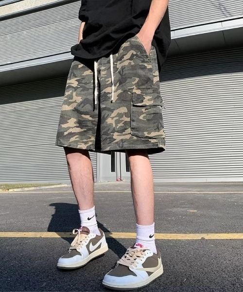 Ritzy(リッツィー)の「ルーズシルエット カモフラカーゴショーツ(デニムパンツ・メンズ・カモフラージュ・L/M/XL)」の3枚目の写真