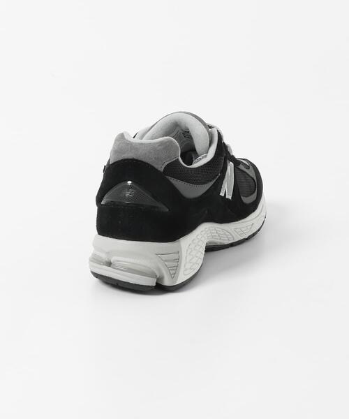 NEW BALANCE(ニューバランス)の「NEW BALANCE 2002 GORE-TEX(スニーカー・メンズ・ブラック・30/29/28.5/28/27.5/27/26.5/26)」の4枚目の写真
