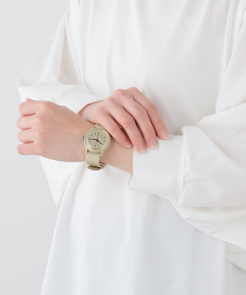 TIMEX(タイメックス)の「TIMEX Original Camper tx-tw2y19800(アナログ腕時計・レディース・アイボリー・FREE)」の2枚目の写真