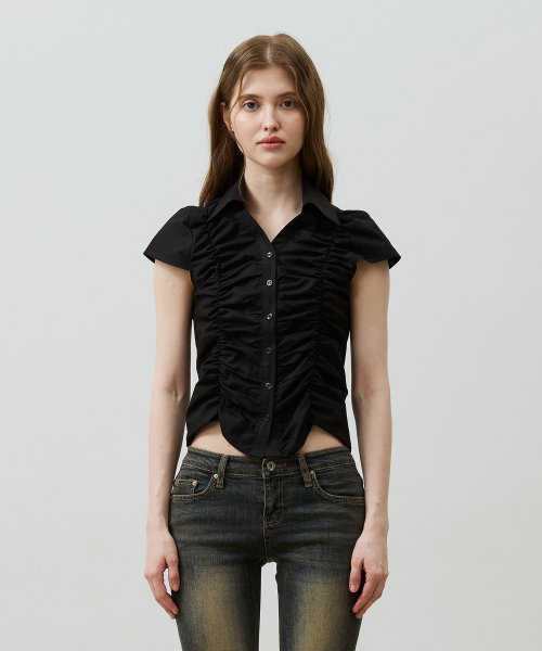 ARI（アリ）の「SYLPH SHIRRING SHIRT / BLACK（シャツ/ブラウス・レディース・ブラック・FREE）」の3枚目の写真